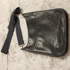 NWOT Ah-dorned Gray Vegan Leather Messenger Bag Pink Floral Lining Woven Strap